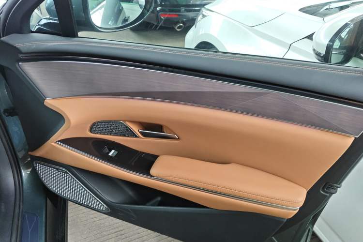 Used BYD Han L 2025 DM-p Four-Wheel-Drive LiDAR Flagship Model
