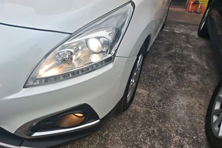 Used Peugeot 3008 2015 2.0L Automatic Classic Edition