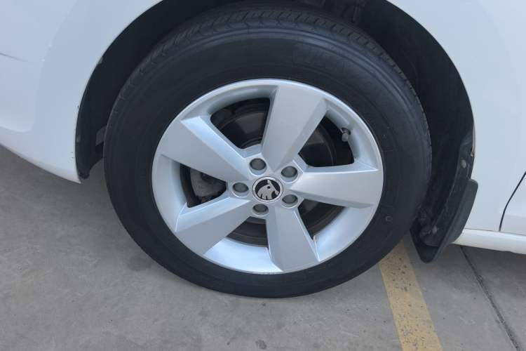 Used Skoda Rapid 2016 1.6L Automatic Chuanxing Edition
