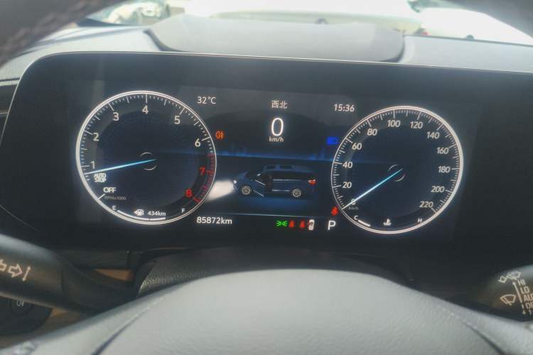 Used Buick GL8 2021 ES Landtrek 653T Luxury Model
