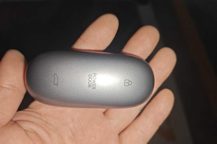 Used Li Auto MEGA 2024 Ultra Model
