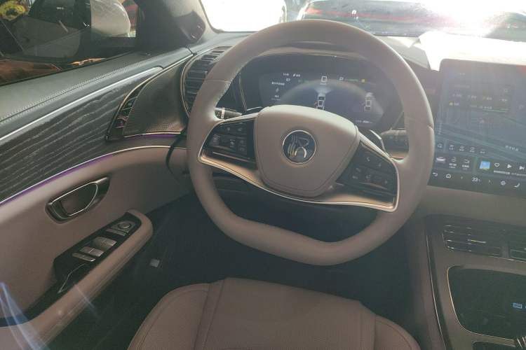 Used BYD Han 2025 EV Intelligent Driving Edition 701KM LiDAR Flagship Model