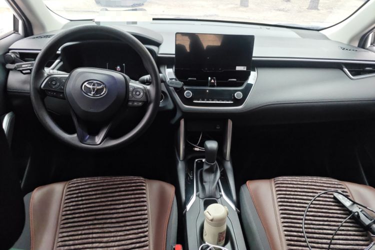 Used Toyota Corolla Cross 2024 2.0L Smart Electric Hybrid Dual-Engine Pioneer Edition
