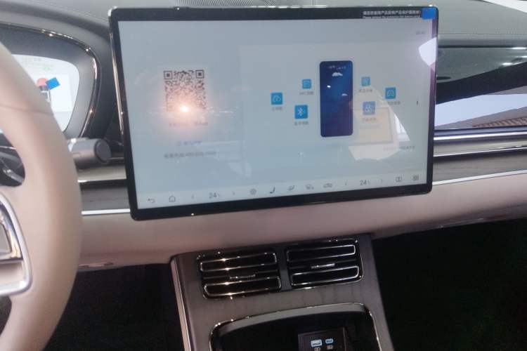 Used BYD Han 2025 EV with 701 km of Laser Radar-Enabled Intelligent Driving
