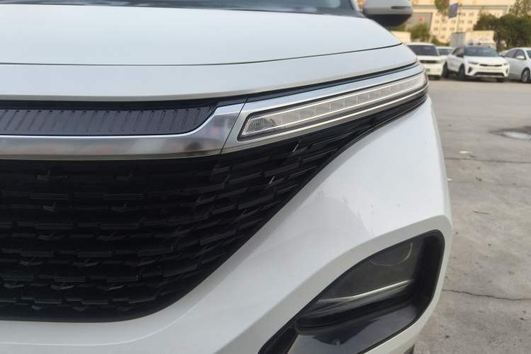 Used Baojun RM-5 2019 1.5T CVT Elite Version with 24-Hour Online Service 6 Seats
