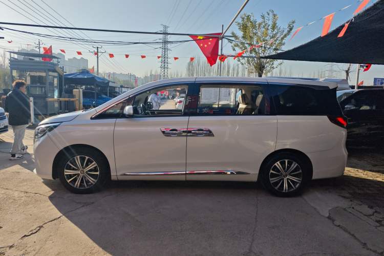 Used GAC Trumpchi M8 2018 320T Luxury Edition
