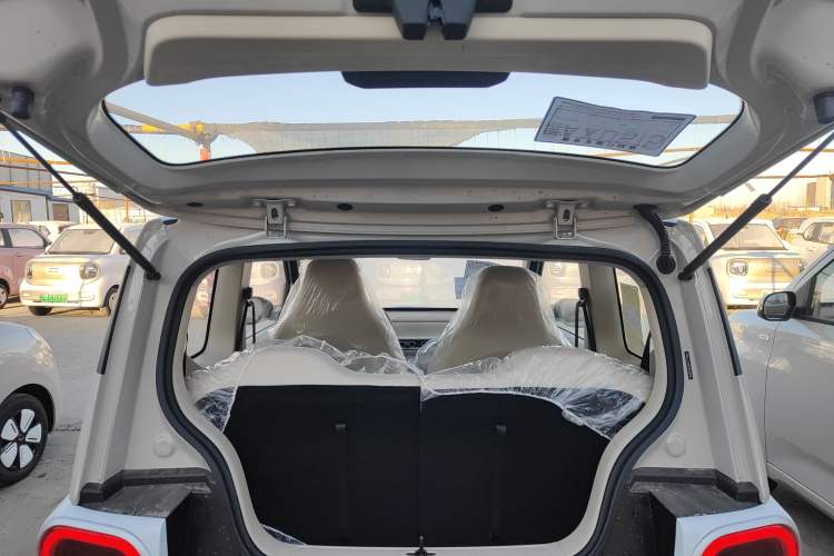 Used Wuling Hongguang MINIEV 2024 3rd Generation 215km Youth Edition
