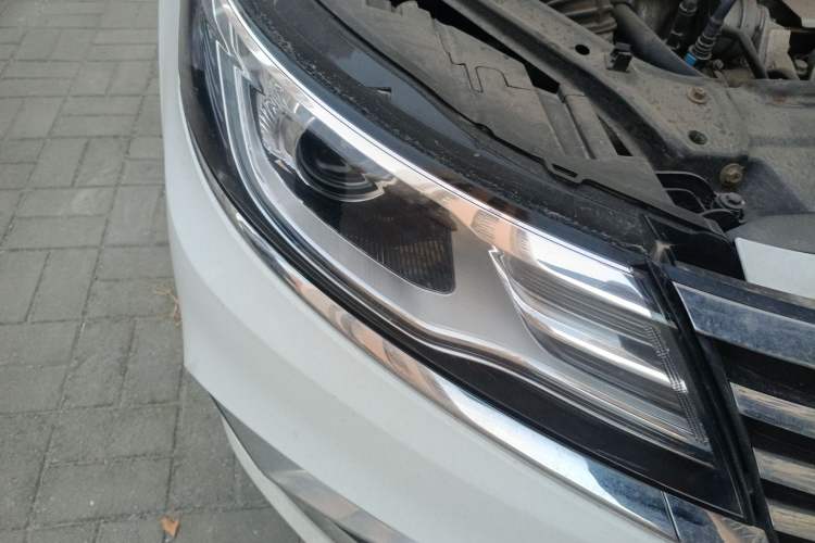 Used Roewe i6 New Energy 2019 PLUS 50T 4G Connected Glory Luxury Edition
