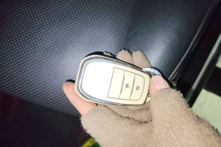 Used Toyota Prado 2018 3.5L Automatic TX-L with Rear-Mounted Spare Tire
