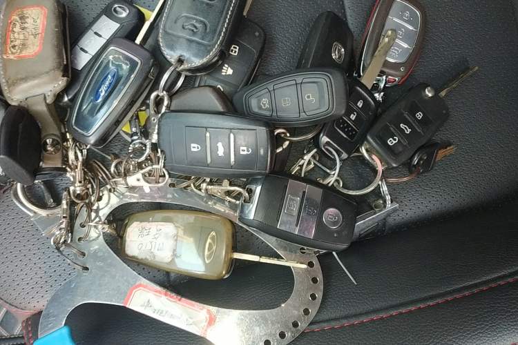 Used Changan CS75 2016 1.8T Automatic Elite Model China V Standard
