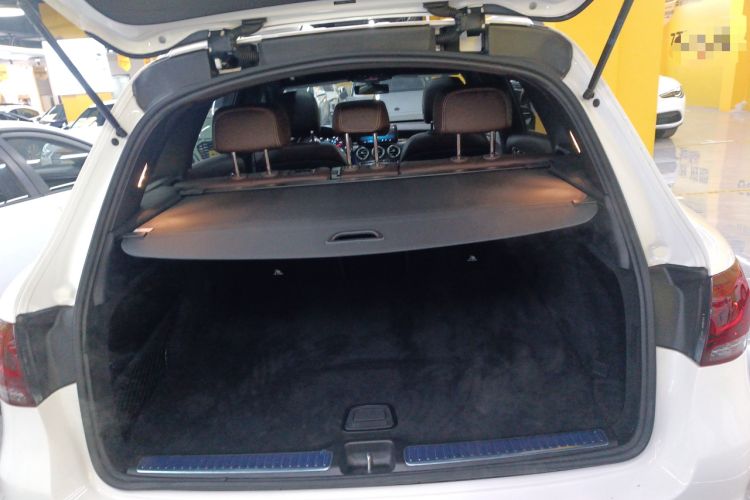 Used Mercedes-Benz GLC 2020 Facelift GLC 260 L 4MATIC Luxury Edition
