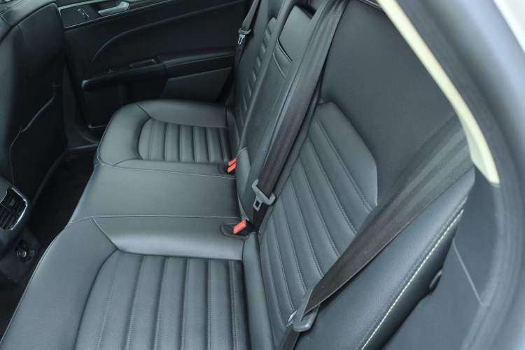 Used Ford Mondeo 2018 EcoBoost 200 Smart Control Fashion Model China VI Standard
