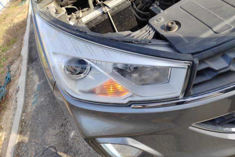 Used Wuling Hongguang S3 2018 1.5T Manual Luxury Model China V Standard
