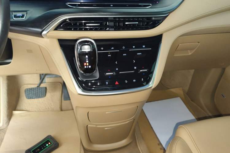 Used Buick GL8 2020 ES Land Cruiser 653T Flagship Model