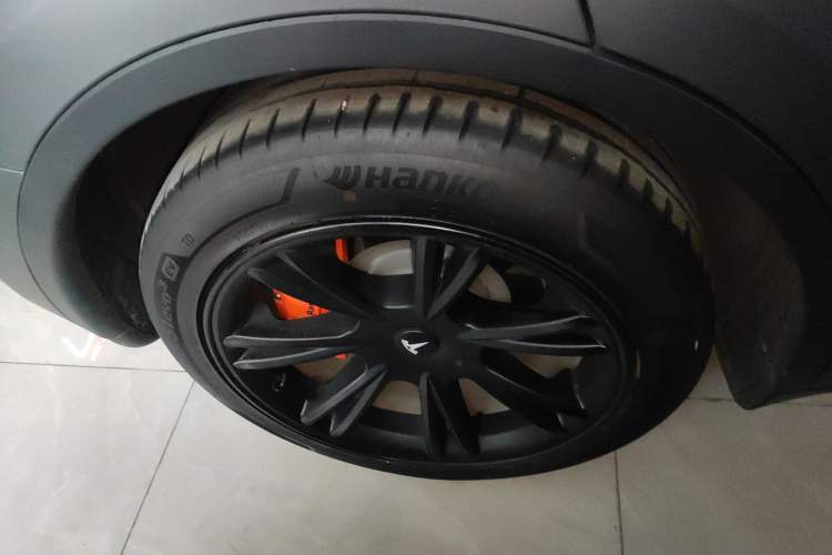 Used Tesla Model Y 2022 Long-Range All-Wheel-Drive Version