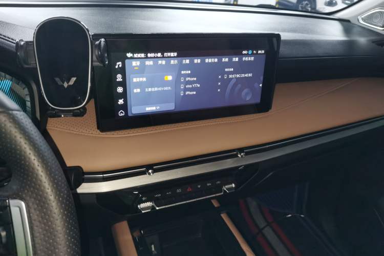 Used Wuling Jiachen 2023 2.0L DHT Flagship Edition
