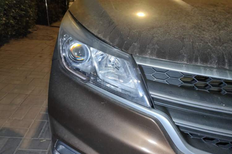 Used Baojun 730 2019 1.5L Manual Fashion Model 7-seater National V
