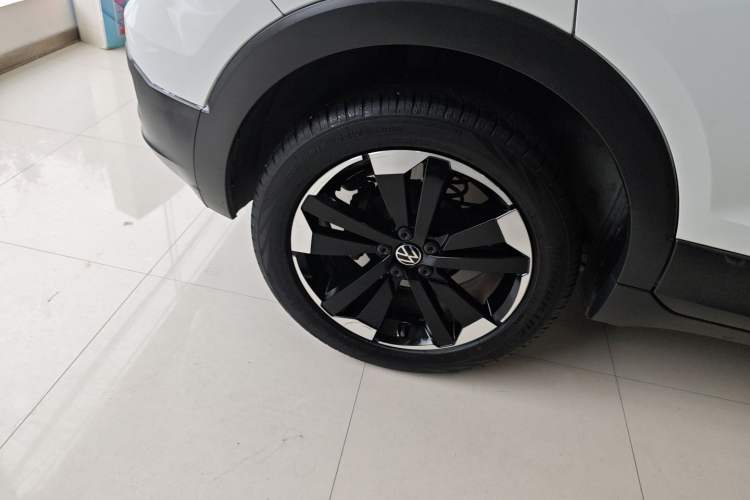 Used Volkswagen Tacqua 2021 200TSI DSG JoyConnect Edition