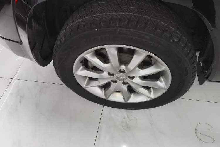 Used  Cherokee 2017 2.4L Professional Edition
