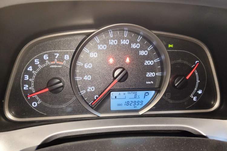 Used Toyota RAV4 2016 2.0L CVT Two-Wheel Drive Fashion Edition China V Standard
