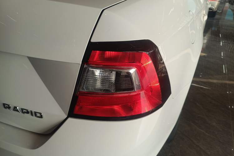 Used Skoda Rapid 2019 1.5L Automatic Standard Edition
