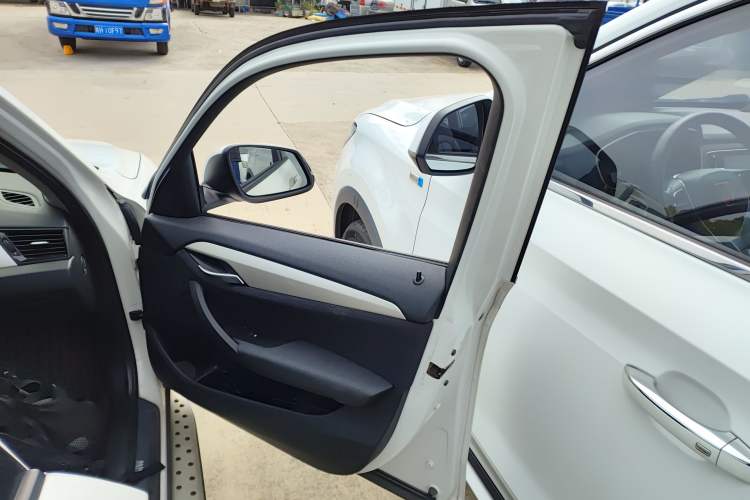 Used BMW X1 2014 sDrive18i Fashion Model
