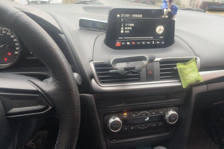 Used Mazda Mazda 3 Axela 2017 Sedan 1.5L Automatic Luxury Model Emission Standard China V
