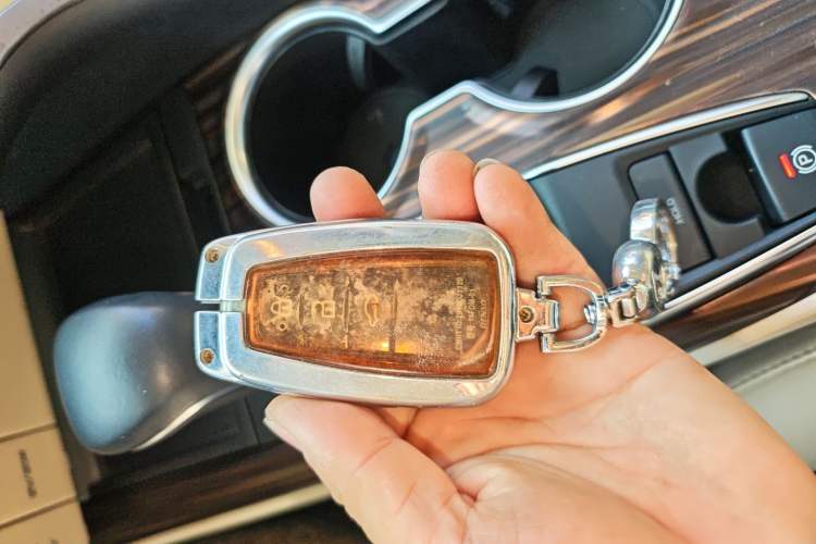 Used Toyota Camry 2019 2.0G Luxury Edition China VI Standard