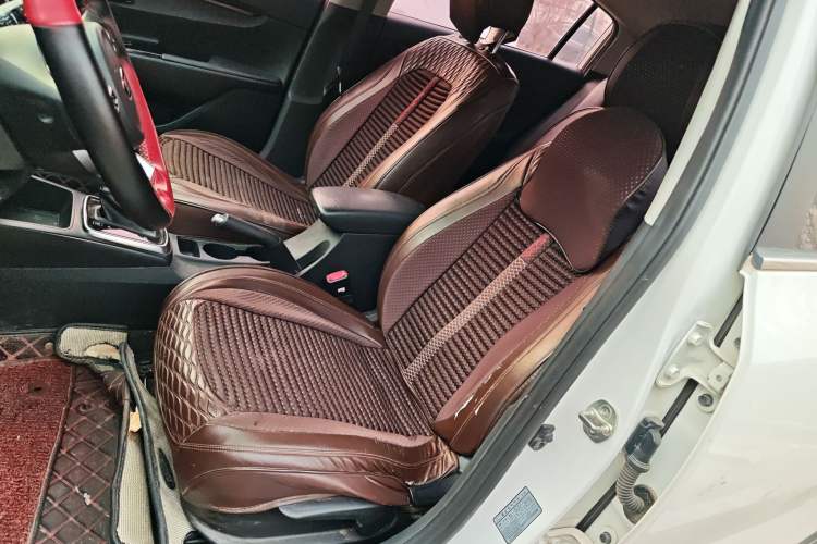 Used Kia KX Cross 2017 1.4L AT GLS