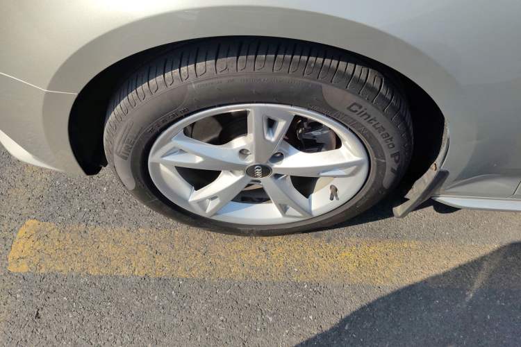 Used Audi A4L 2017 Plus 40 TFSI Ambition Model
