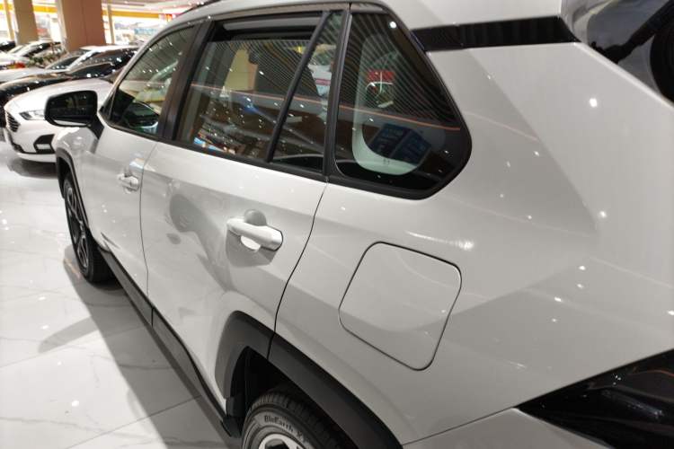 Used Toyota RAV4 2020 2.0L CVT Four-Wheel Drive Prestige Edition