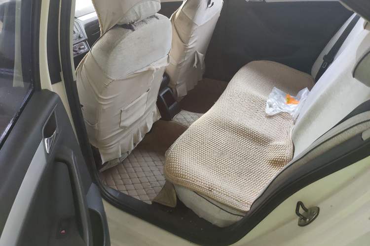 Used Volkswagen Jetta 2015 1.6L Manual Comfort Model
