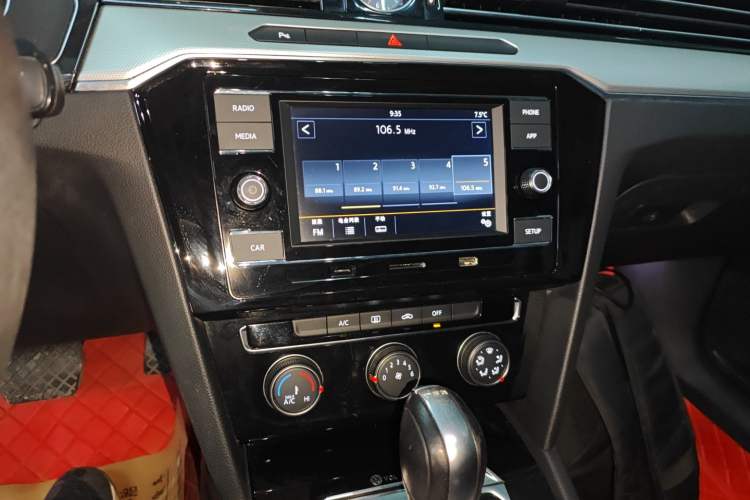 Used Volkswagen Magotan 2017 280TSI DSG Leading Edition
