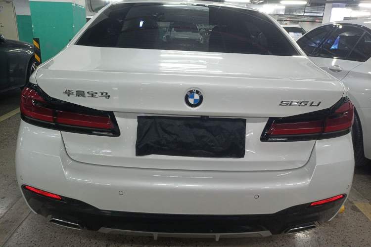 Used BMW 5 Series 2022 Second Facelift 525Li M Sport Package
