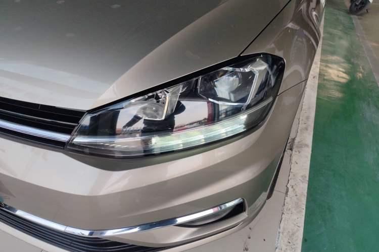 Used Volkswagen Golf 2018 230TSI Automatic Luxury Version