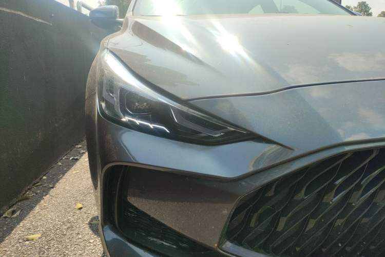 Used MG 5 2021 180 DVVT Manual Youth Luxury Edition