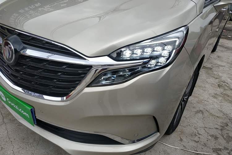 Used Buick GL8 2022 ES Land Cruiser 653T Luxury Model
