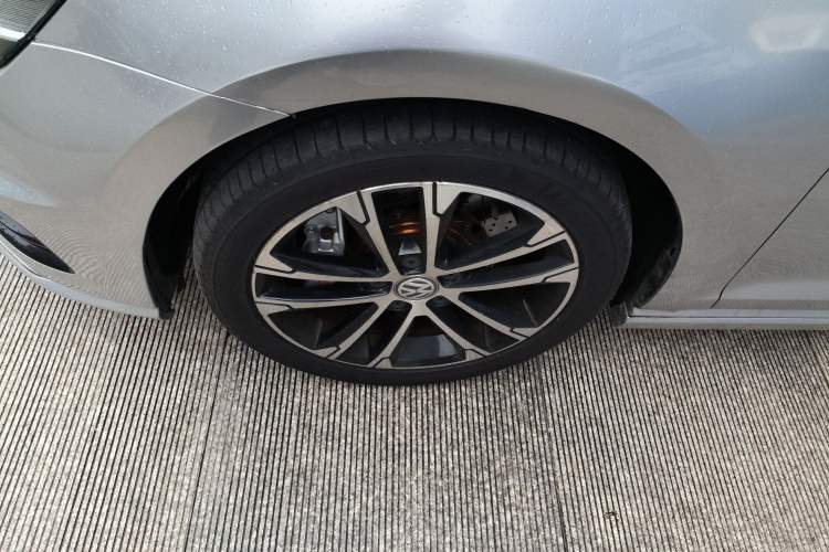 Used Volkswagen Golf 2016 1.4TSI Automatic R-Line