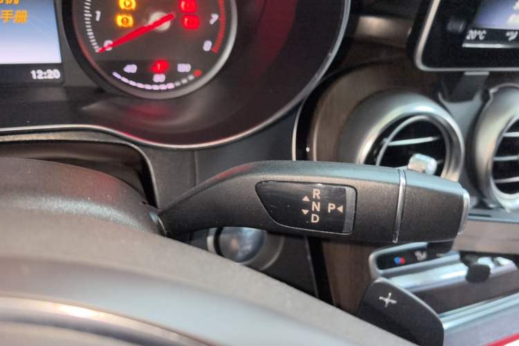 Used Mercedes-Benz GLC 2019 Facelift GLC 260 L 4MATIC Luxury Model
