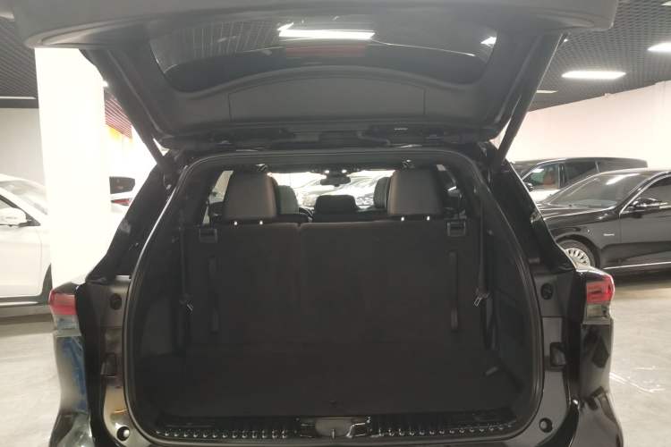 Used Toyota Crown Kluger 2023 2.5L HEV Four-Wheel Drive Luxury Edition
