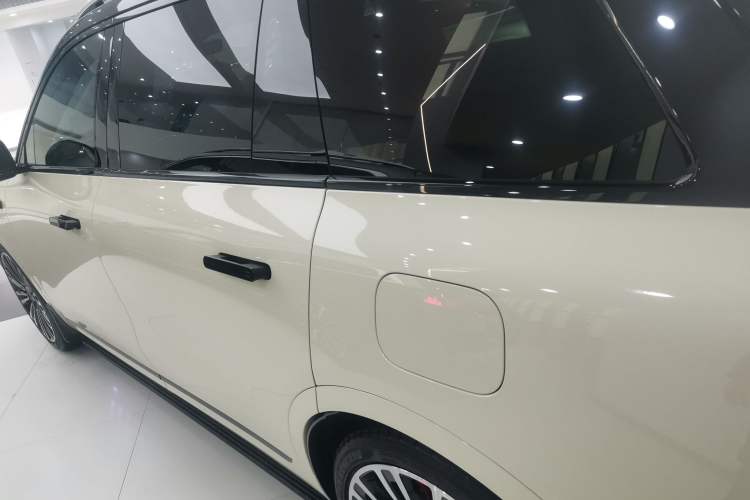 Used Hima AITO M9 2024 Range-Extended Ultra Version 42 kWh 6-Seater Model
