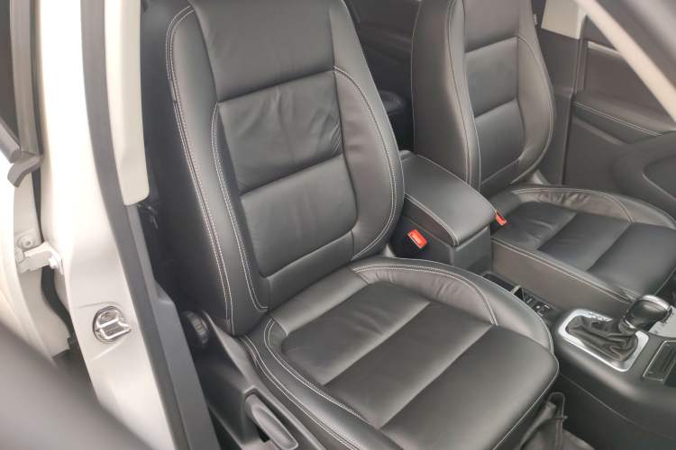 Used Volkswagen Tiguan 2017 300TSI Automatic Two-Wheel Drive Silk Road Comfort Edition