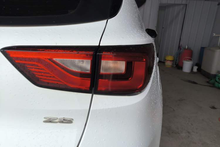 Used MG ZS 2018 1.5L Manual Luxury Version China V Standard