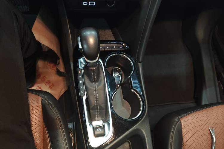 Used Buick Encore GX 2020 20T CVT Two-Wheel Drive Flagship Version
