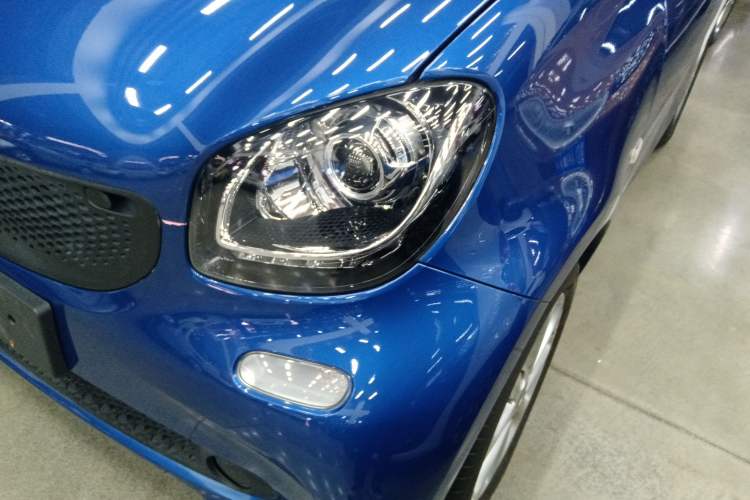 Used  fortwo 2018 1.0L 52kW Hardtop Dynamic Version China V
