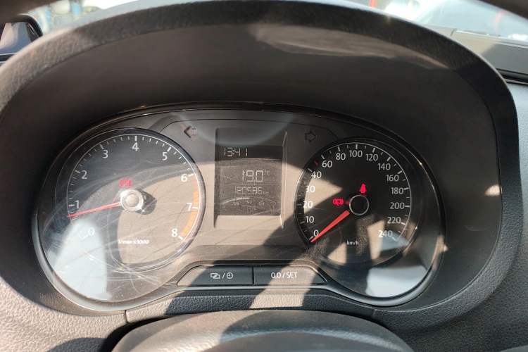 Used Volkswagen Polo 2014 1.4L Manual Fashion Edition