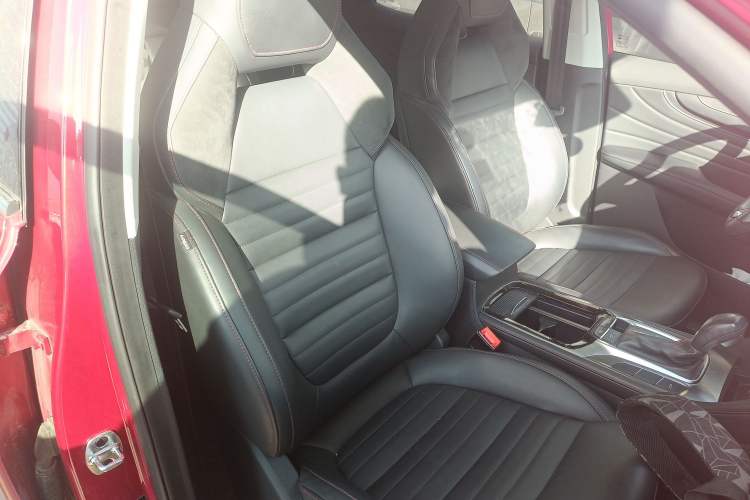 Used MG HS 2018 20T Automatic Two-Wheel Drive Hormone Passion Edition China V Standard