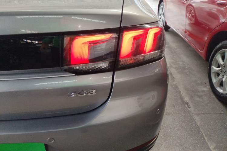 Used Peugeot 308 2016 1.6L Automatic Fashion Edition