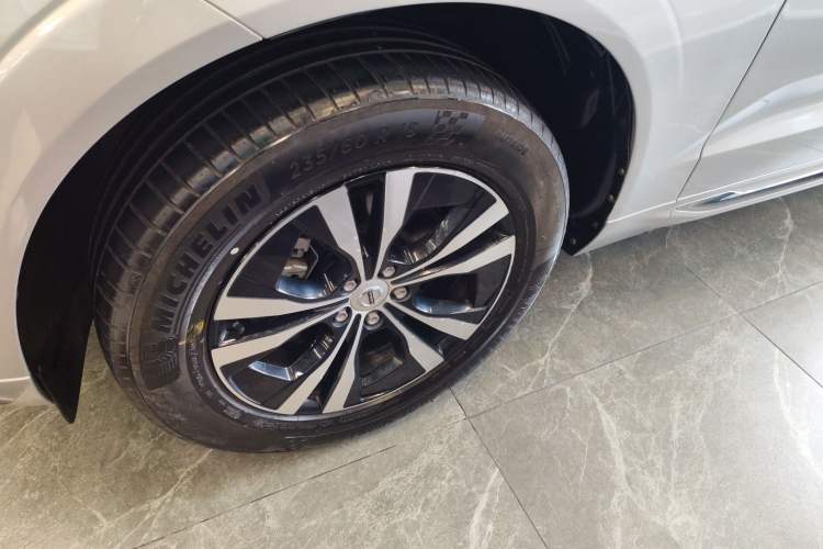 Used Volvo XC60 2024 B5 4x4 Smart Luxury Edition
