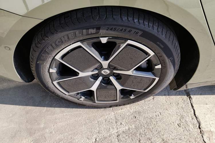 Used  SU7 2024 Rear-Drive Long-Range Intelligent Driving Version